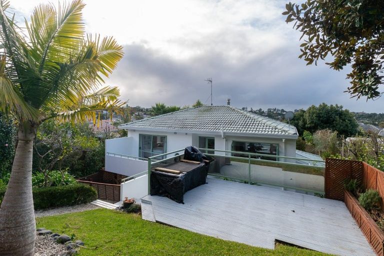 Photo of property in 12 Shannon Place, Torbay, Auckland, 0630