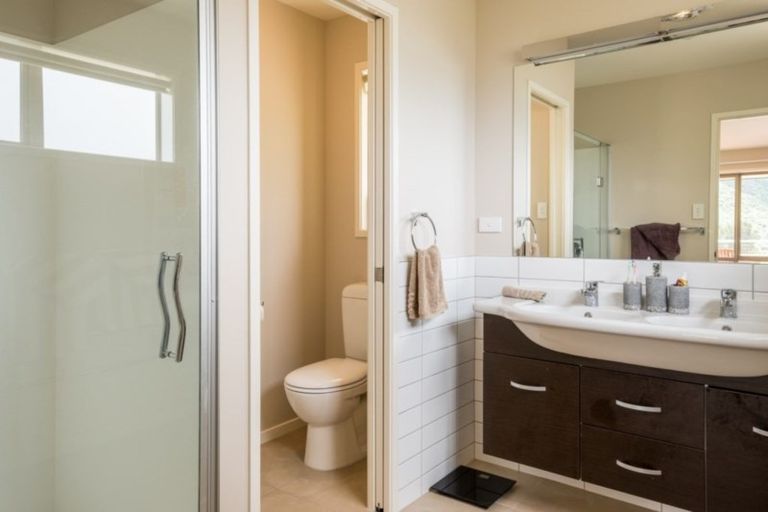 Photo of property in 14 Moana Heights, Waikawa, Picton, 7220