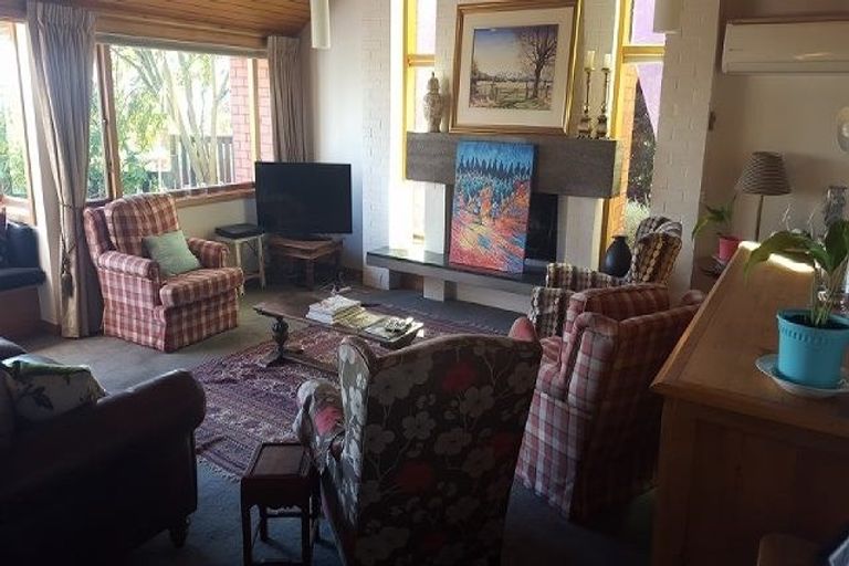 Photo of property in 10 Heaton Rhodes Place, Cashmere, Christchurch, 8022