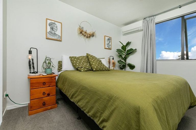 Photo of property in 56 Ivy Nola Way, Henderson, Auckland, 0612