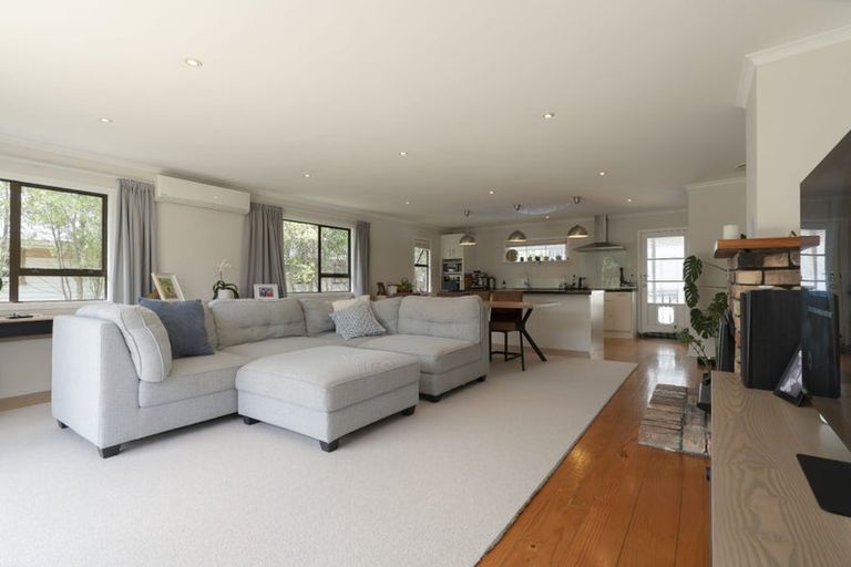 Photo of property in 1/69 Salisbury Road, Birkdale, Auckland, 0626