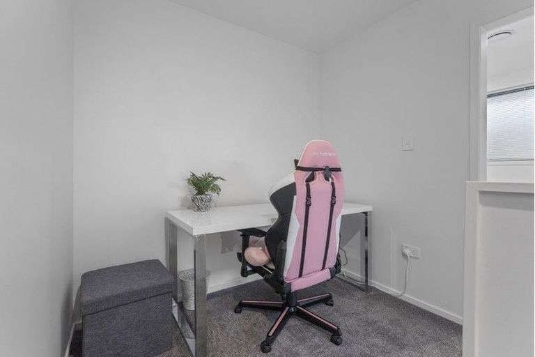 Photo of property in 2/324 Oxford Terrace, Avalon, Lower Hutt, 5011