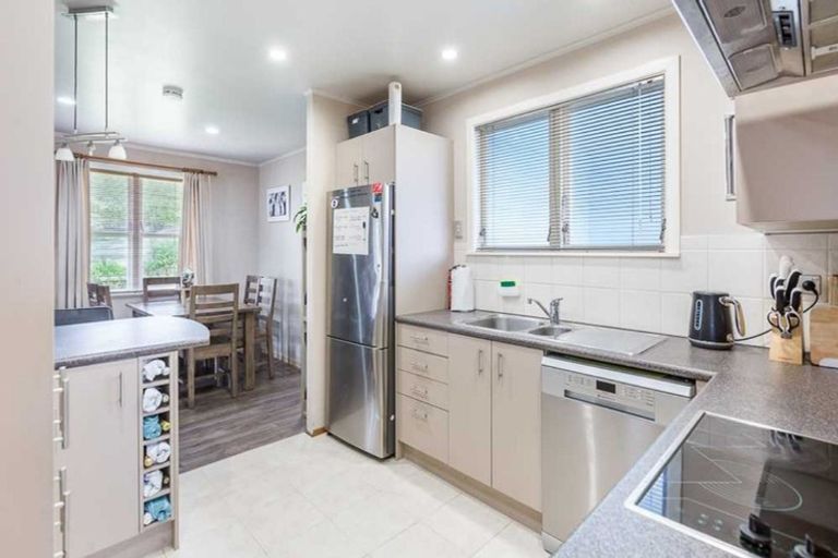 Photo of property in 23 Linwood Avenue, Forrest Hill, Auckland, 0620