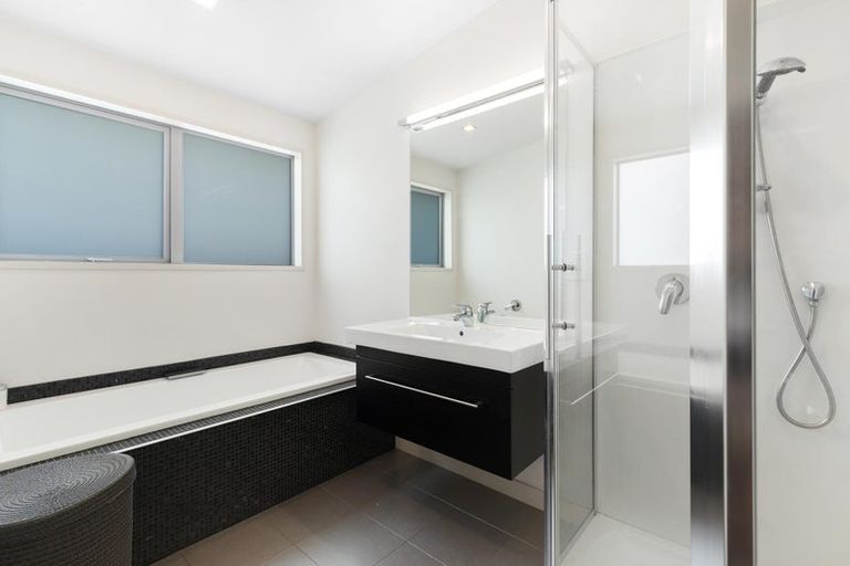 Photo of property in 47 Sylvan Street, Lake Hayes, Queenstown, 9304