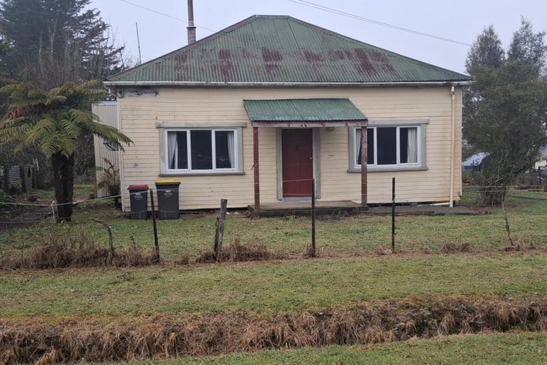 Photo of property in 5 Sandys Street, Blackball, 7804