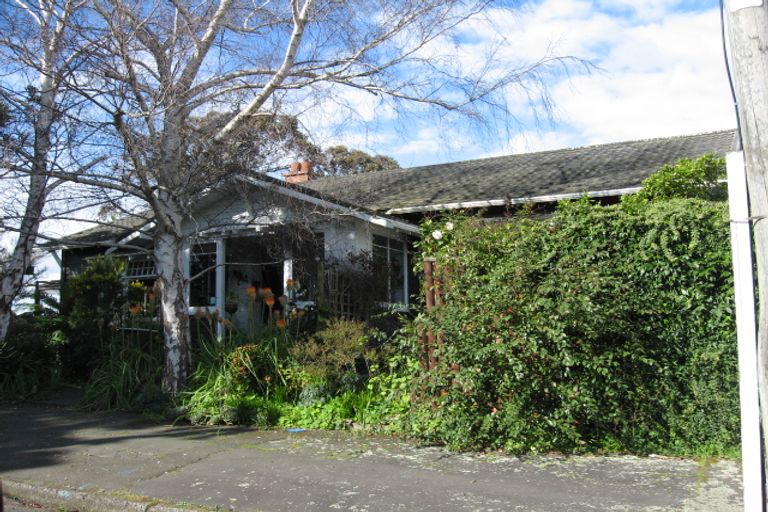 Photo of property in 1 Fife Street, Durie Hill, Whanganui, 4500