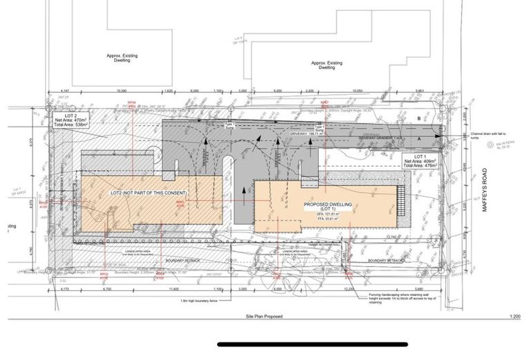 Photo of property in 1/28 Maffeys Road, Mount Pleasant, Christchurch, 8081