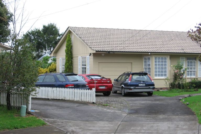 Photo of property in 28 Challinor Street, Pakuranga, Auckland, 2010
