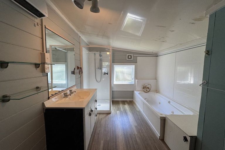 Photo of property in 123 Mackenzie Avenue, Woolston, Christchurch, 8023