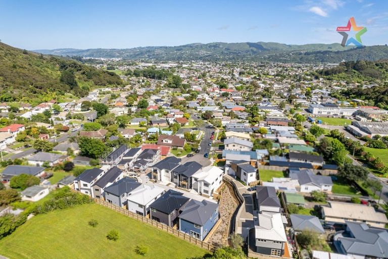 Photo of property in 10/1 Helvetia Grove, Naenae, Lower Hutt, 5011