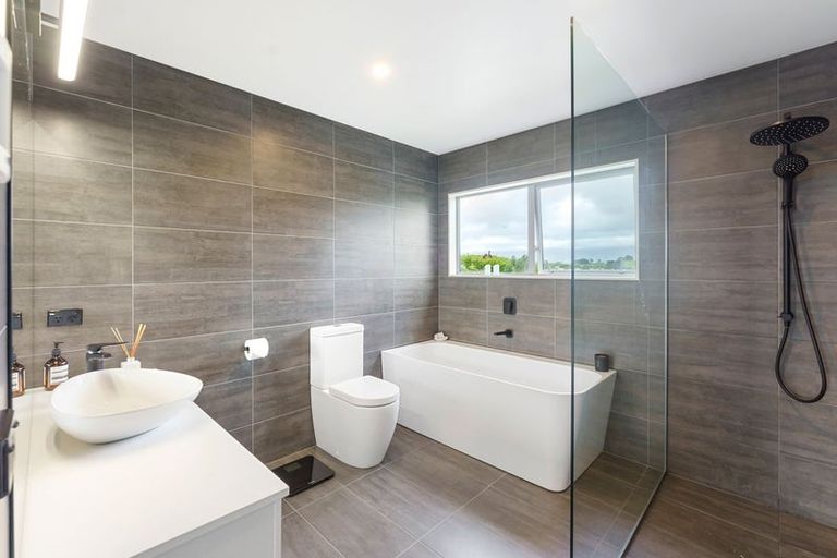 Photo of property in 25 Mahurenga Lane, Te Horo, Otaki, 5581