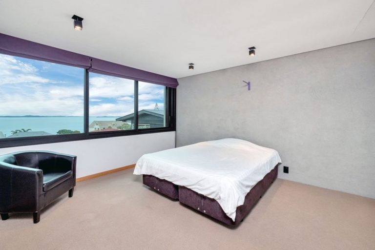 Photo of property in 51 Pacific Parade, Army Bay, Whangaparaoa, 0930