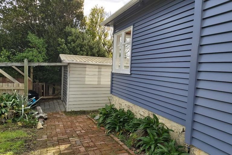 Photo of property in 31 Sidlaw Street, Strathmore Park, Wellington, 6022