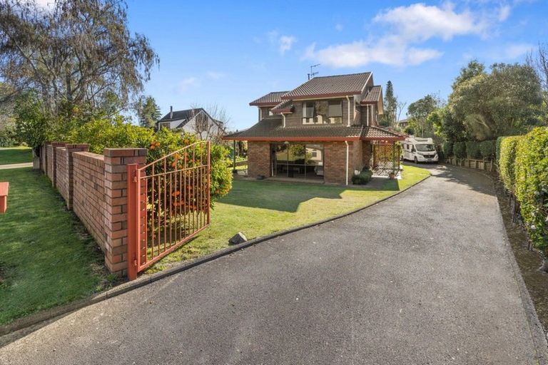 Photo of property in 4 Blackmore Drive, Lynmore, Rotorua, 3010