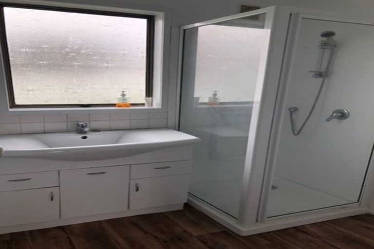 Photo of property in 38 Dissmeyer Drive, Clover Park, Auckland, 2019