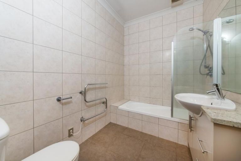 Photo of property in 13 St Johns Road, Saint Johns, Auckland, 1072