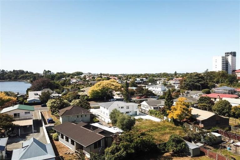 Photo of property in 43 Lake Crescent, Hamilton Lake, Hamilton, 3204