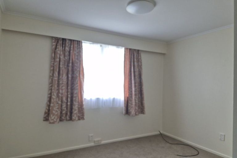 Photo of property in 40 Forest Hill Road, Henderson, Auckland, 0612