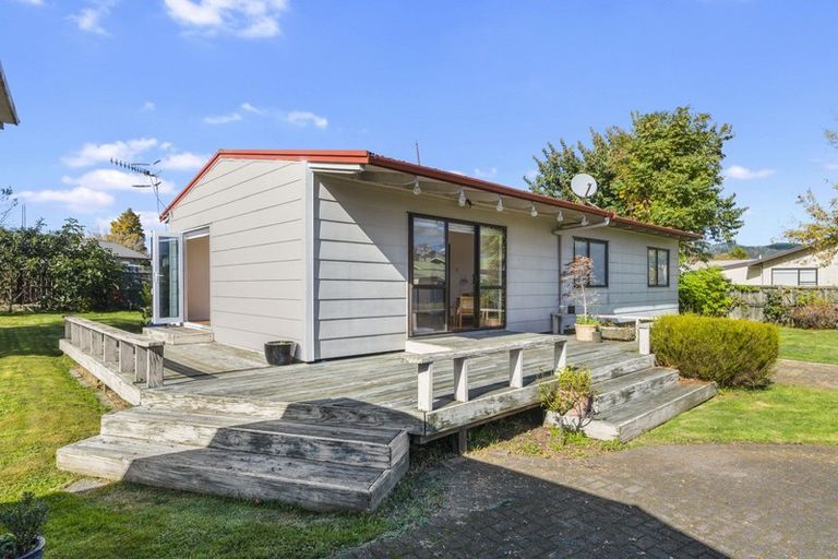 Photo of property in 39 Tennyson Drive, Owhata, Rotorua, 3010