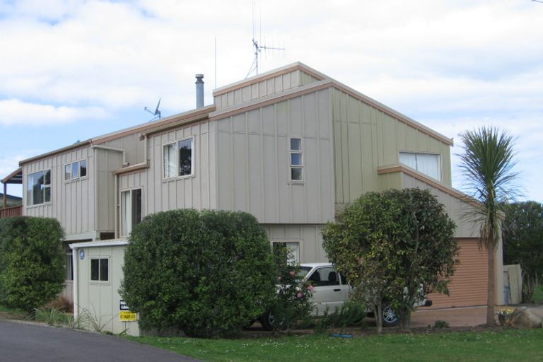 Photo of property in 36a Roretana Drive, Athenree, Katikati, 3177