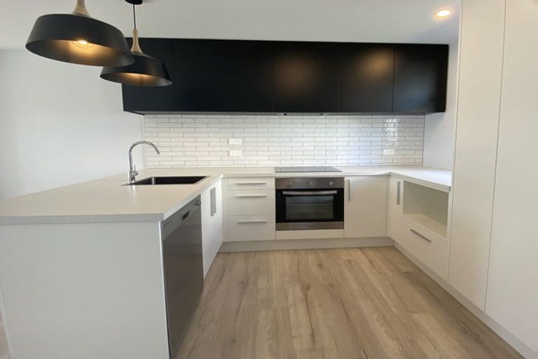 Photo of property in 3/8 New Brighton Road, Shirley, Christchurch, 8061