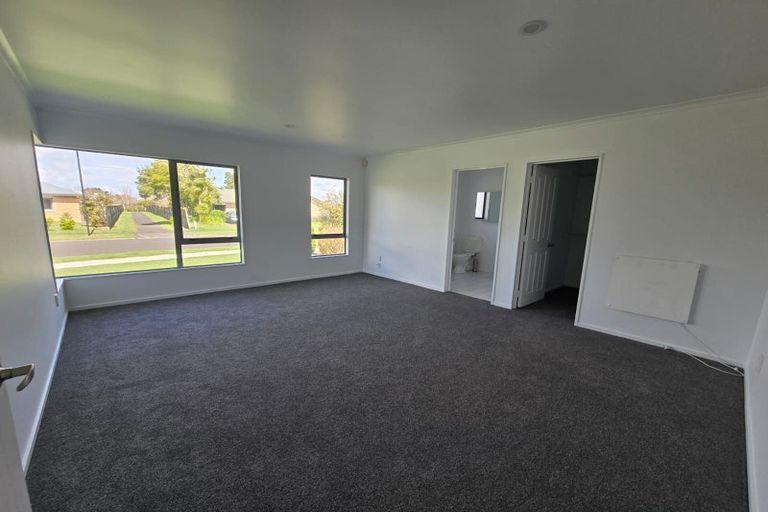Photo of property in 48 Spinnaker Drive, Flagstaff, Hamilton, 3210
