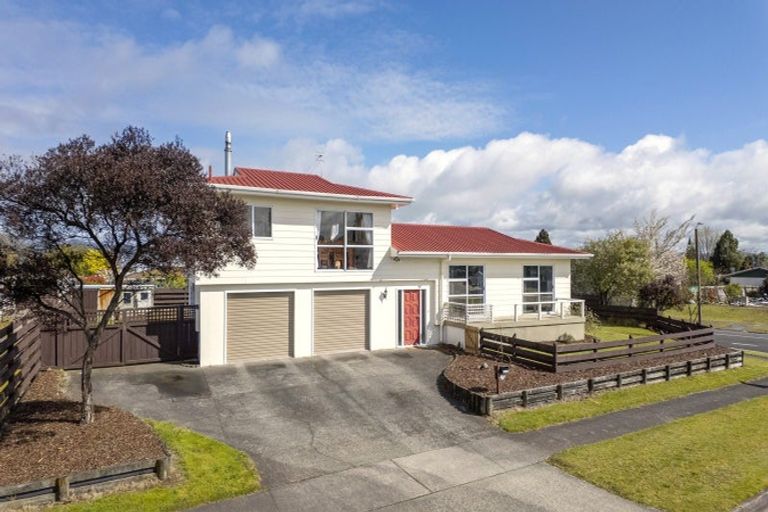 Photo of property in 116 Richmond Avenue, Richmond Heights, Taupo, 3330