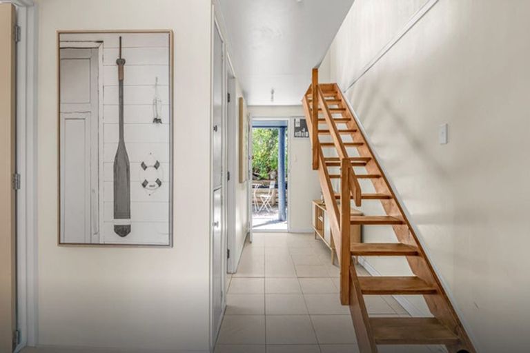 Photo of property in 3/130 Pukehina Parade, Pukehina, 3189