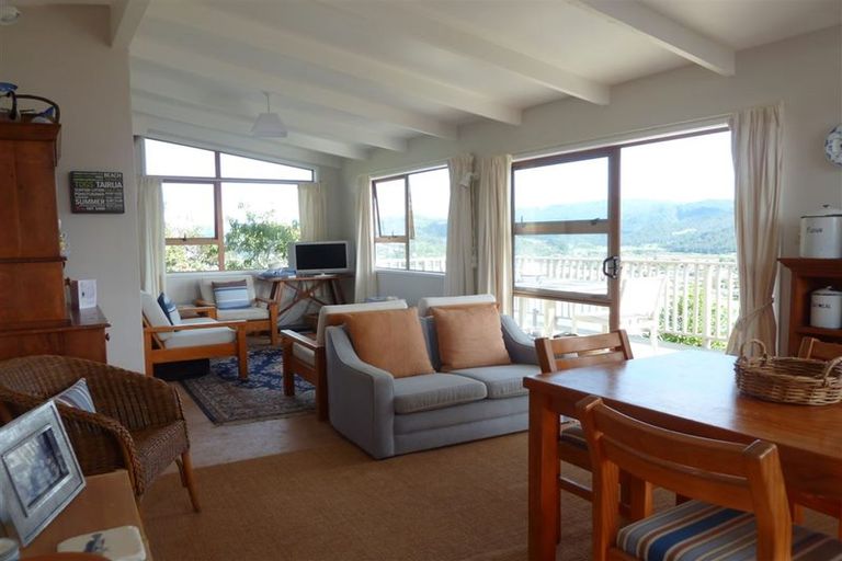 Photo of property in 44 Motuhoa Road, Tairua, 3508