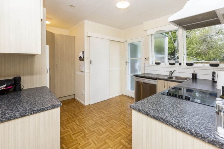 Photo of property in 1/1 Heretaunga Square, Silverstream, Upper Hutt, 5019