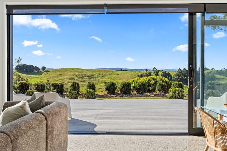 Photo of property in 77 Wairimu Way, Waipu, 0582