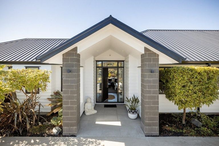 Photo of property in 18 Parlane Drive, Huapai, Kumeu, 0810