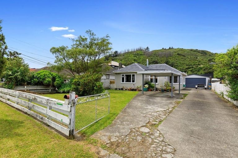 Photo of property in 114 Moohan Street, Wainuiomata, Lower Hutt, 5014