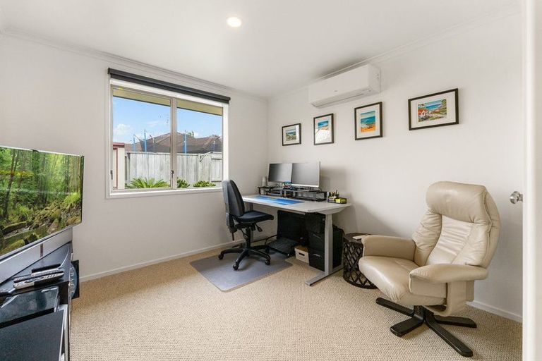 Photo of property in 3 Stenning Place, Papamoa Beach, Papamoa, 3118