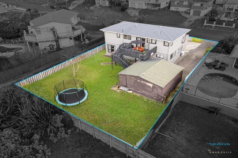 Photo of property in 13 Bodi Place, Te Atatu South, Auckland, 0610