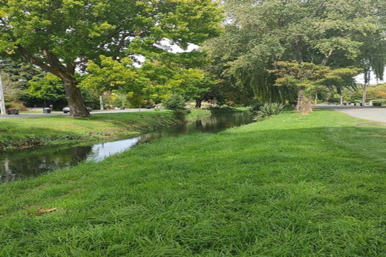 Photo of property in 2b Gilbert Place, Sydenham, Christchurch, 8023