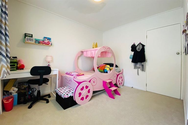 Photo of property in 40 Hamilton Drive, Waiuku, 2123