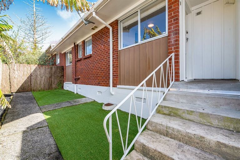 Photo of property in 6/40 Miro Street, New Lynn, Auckland, 0600
