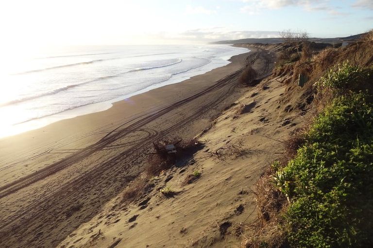 Photo of property in 125 Maunsell Road, Port Waikato, Tuakau, 2695