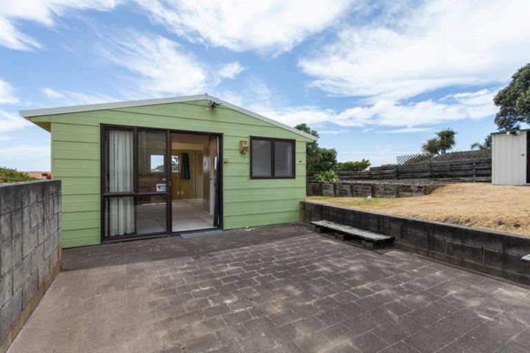 Photo of property in 1019 Papamoa Beach Road, Papamoa Beach, Papamoa, 3118