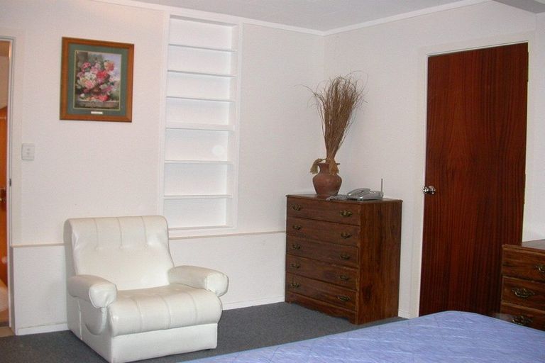 Photo of property in 66 Mayfair Crescent, Mairangi Bay, Auckland, 0630