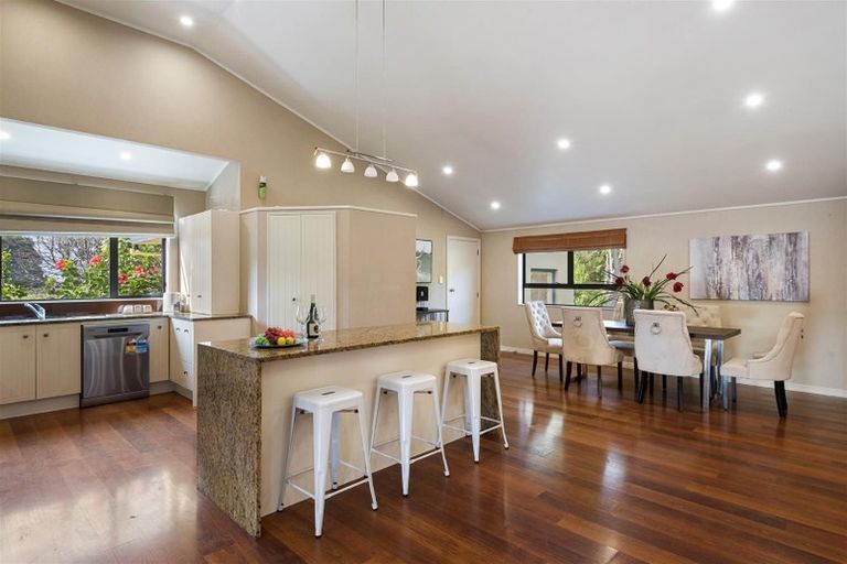 Photo of property in 166 Holmes Road, Waiuku, 2682