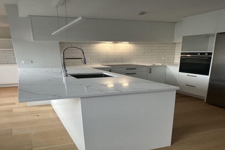 Photo of property in 216 The Parade, Island Bay, Wellington, 6023