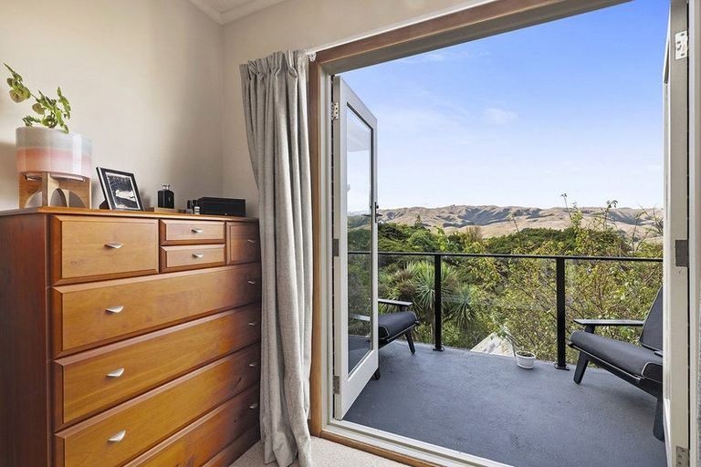 Photo of property in 56 Motuhara Road, Plimmerton, Porirua, 5026