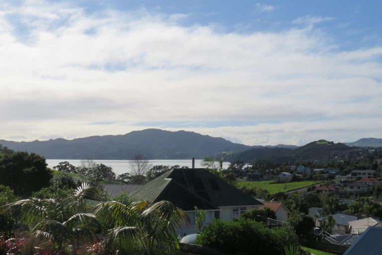 Photo of property in 1 Hibiscus Avenue, Cable Bay, 0420