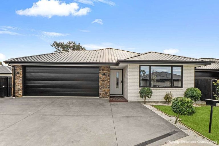 Photo of property in 33 Tara Crescent, Woodend, 7610