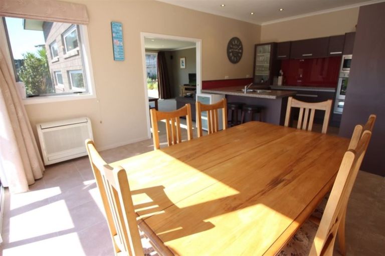 Photo of property in 25 Admiralty Place, Waikawa, Picton, 7220