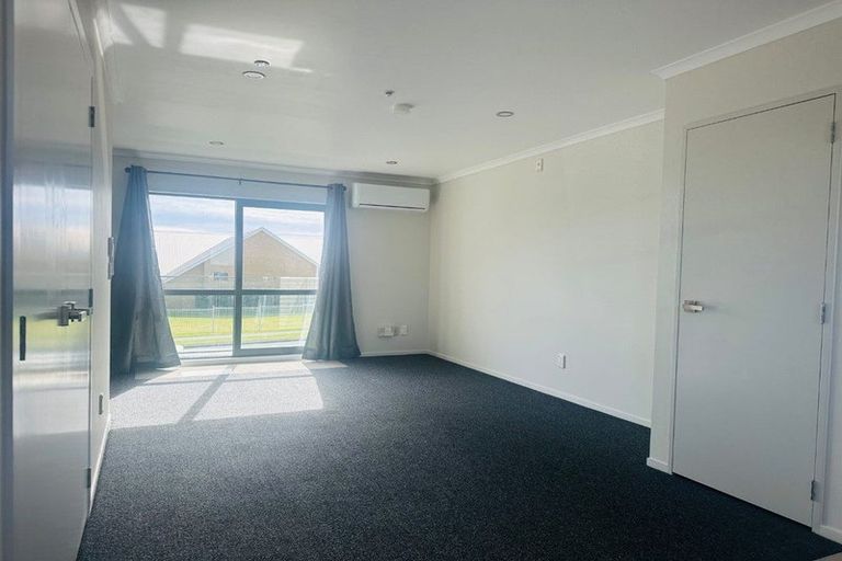 Photo of property in 2/8 Kerrs Road, Wiri, Auckland, 2104