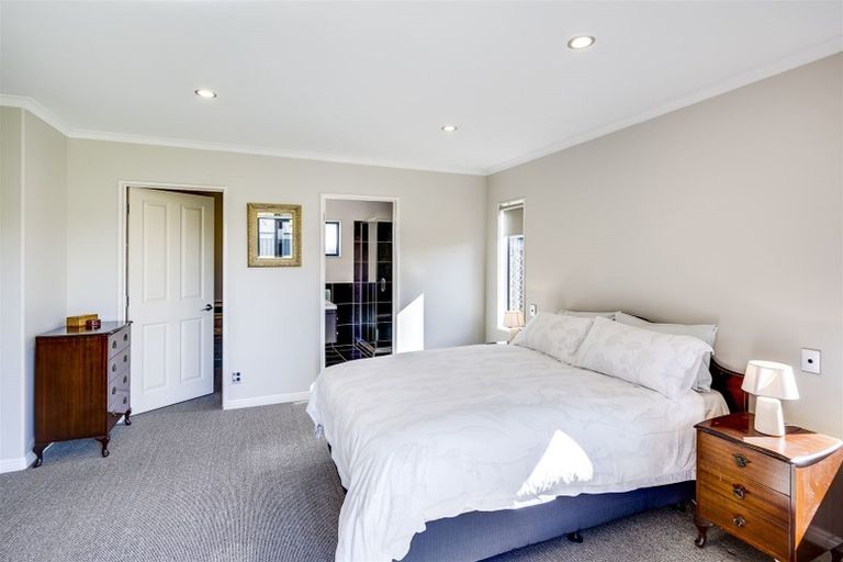 Photo of property in 32 Tasman Drive, Poraiti, Napier, 4112