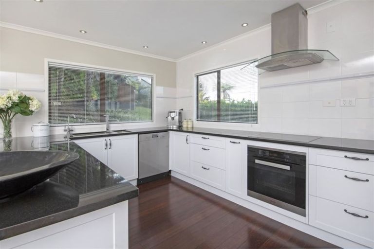 Photo of property in 1/7 Dorrit Lane, Howick, Auckland, 2014